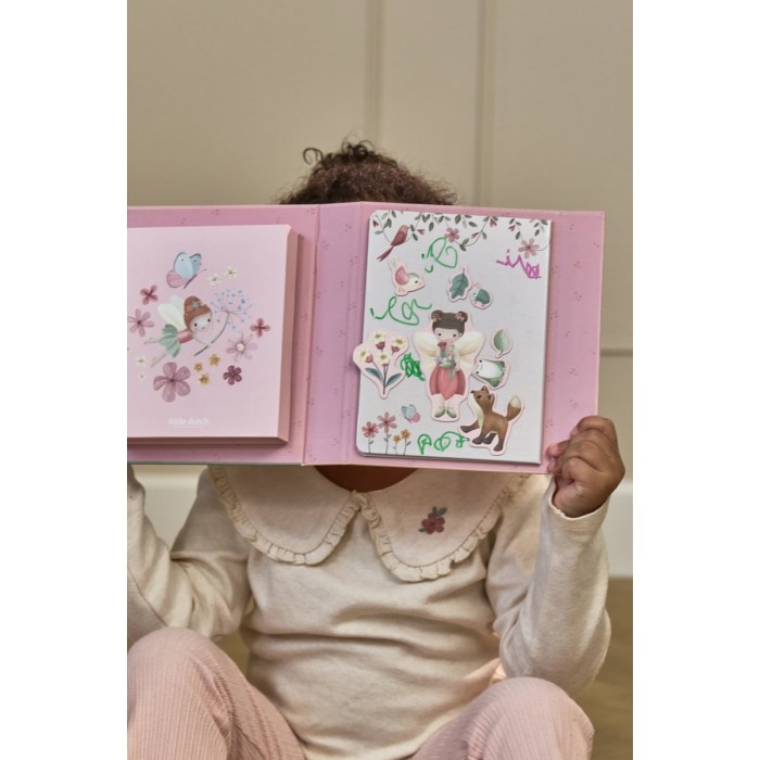 Carte magnetica cu figurine - Rosa Fairy Garden - Little Dutch