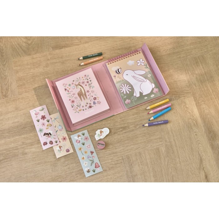 Set de colorat cu carte, creioane si stickere - Rosa Fairy Garden - Little Dutch
