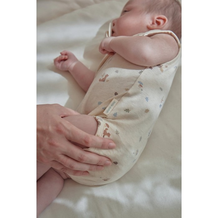 https://www.catenlunasinstele.ro/image/catalog/_PRODUSE/Little Dutch/CL26020302/bodysuit-sleeveless-sand-melee-CL26020301-CL26020302-CL26020303-CL26020304-CL26020305-product-1 - Medium.jpg