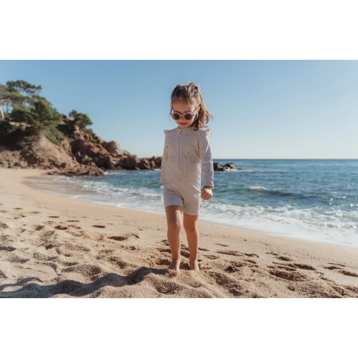 https://www.catenlunasinstele.ro/image/catalog/_PRODUSE/Little Dutch/CL26030113/long-sleeve-swimsuit-dreamy-stripes-CL26030113-CL26030114-CL26030115-CL26030116-product-1 - Medium.jpg
