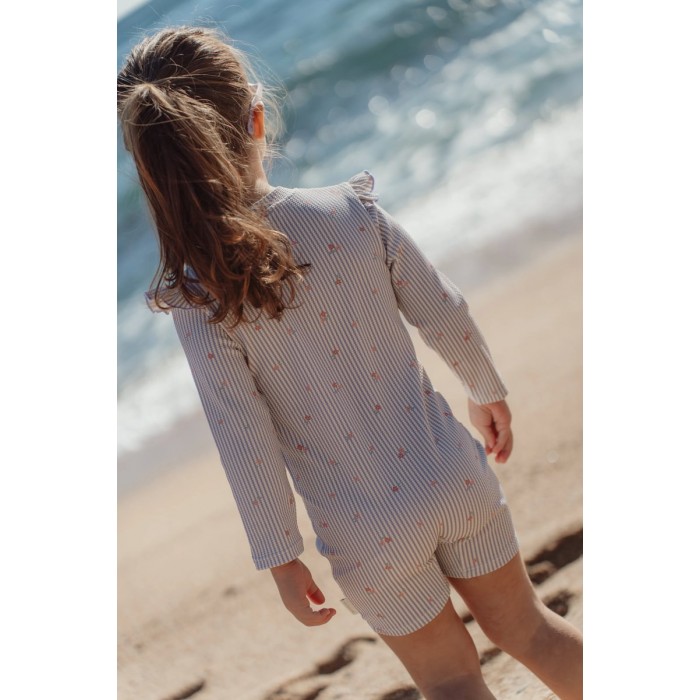 https://www.catenlunasinstele.ro/image/catalog/_PRODUSE/Little Dutch/CL26030113/long-sleeve-swimsuit-dreamy-stripes-CL26030113-CL26030114-CL26030115-CL26030116-product-1 - Medium.jpg