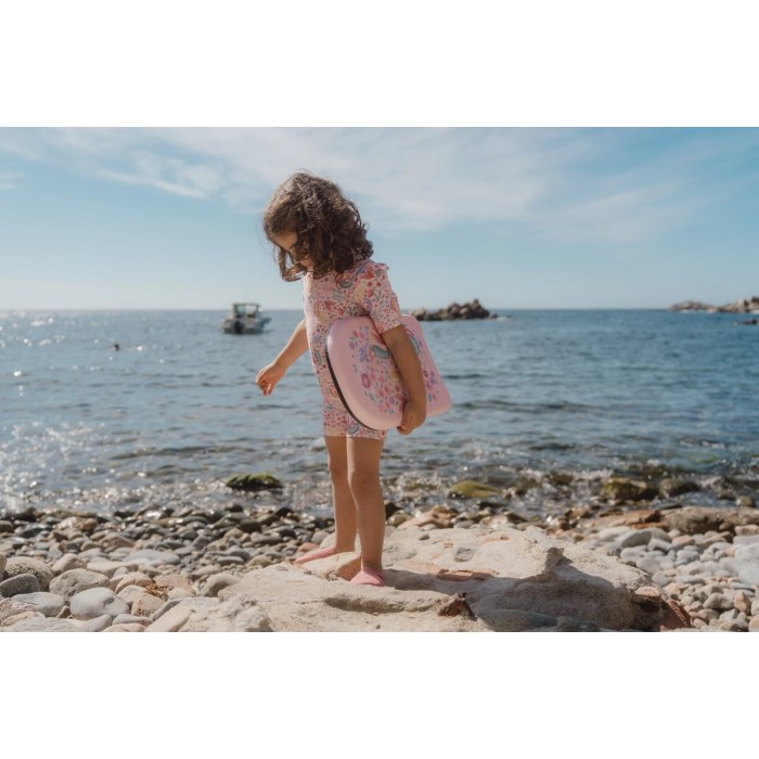 https://www.catenlunasinstele.ro/image/catalog/_PRODUSE/Little Dutch/CL26030213/short-sleeve-swimsuit-dreamy-mermaid-CL26030213-CL26030214-CL26030215-CL26030216-product-1 - Medium.jpg