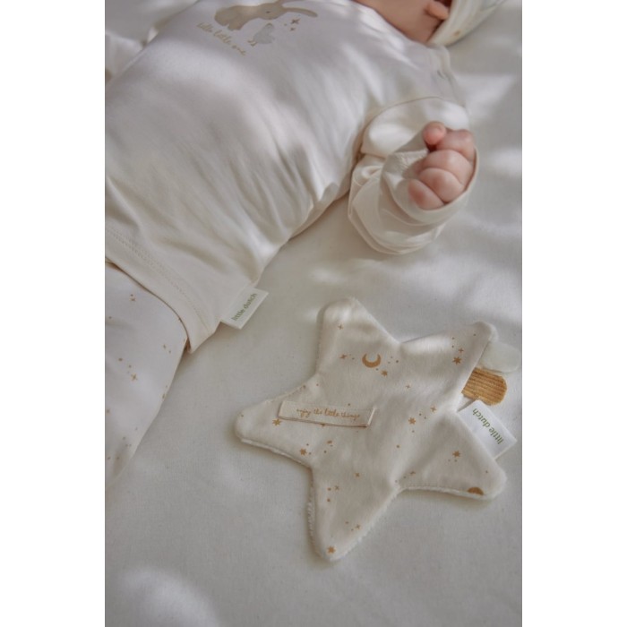 https://www.catenlunasinstele.ro/image/catalog/_PRODUSE/Little Dutch/CL26229000/clothing-giftset-newborn-naturals-cl26229000-cl26229001-product-1 - Medium.jpg