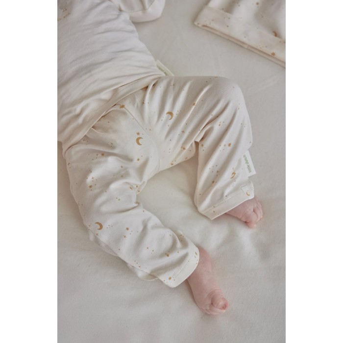 https://www.catenlunasinstele.ro/image/catalog/_PRODUSE/Little Dutch/CL26229000/clothing-giftset-newborn-naturals-cl26229000-cl26229001-product-1 - Medium.jpg
