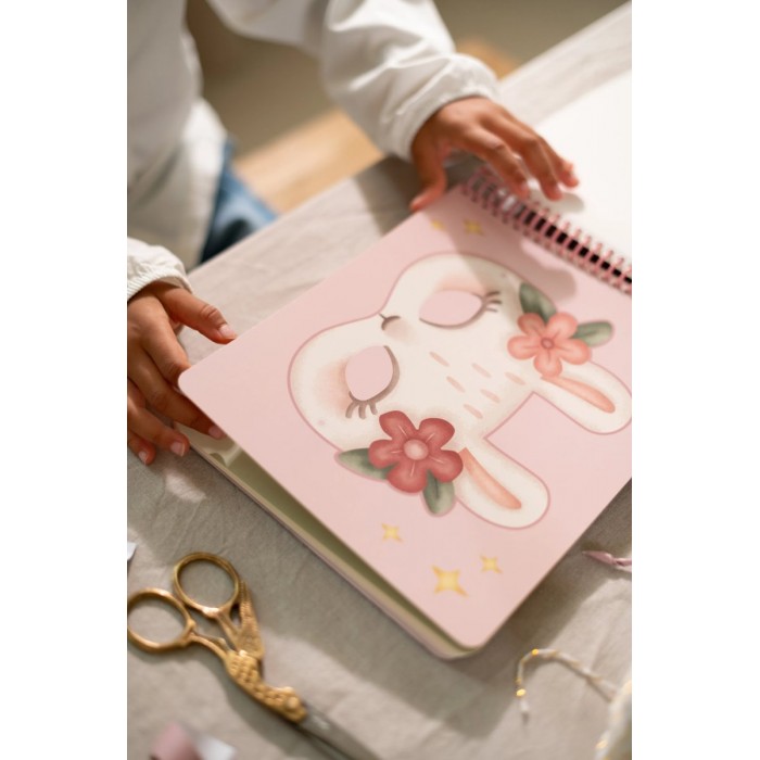 Carte cu masti pentru decupat - stickere si foarfeca incluse - ROSA - Little Dutch