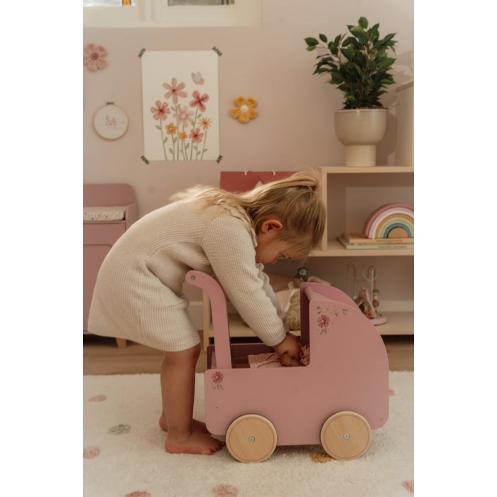 Carucior retro din lemn FSC pentru papusi - Soft Flowers - Little Dutch Carucior retro din lemn FSC pentru papusi - Soft Flowers - Little Dutch