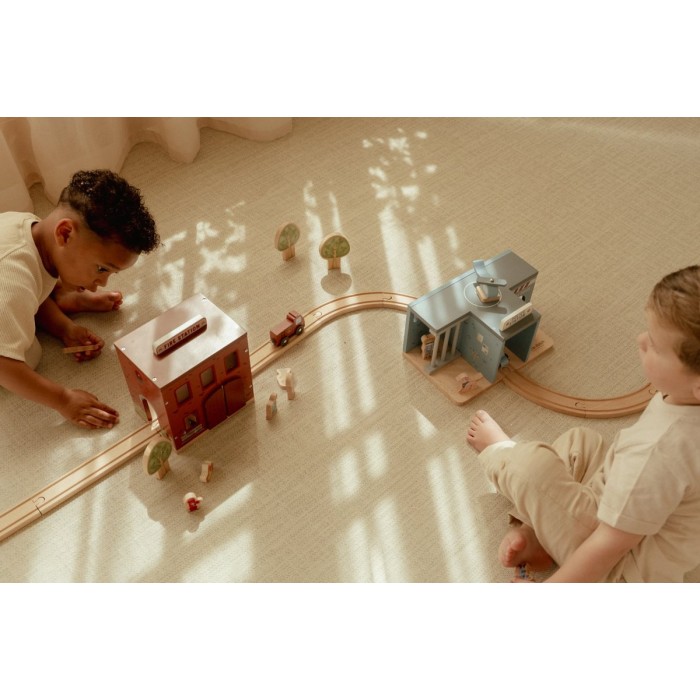 Sectie de politie cu figurine din lemn FSC - Blue - Little Dutch Sectie de politie cu figurine din lemn FSC - Blue - Little Dutch