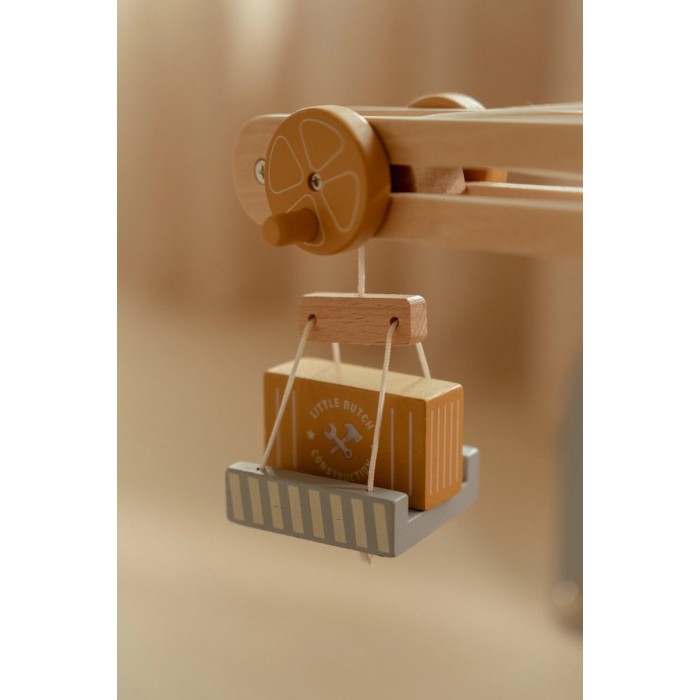 Macara din lemn cu accesorii si sine de tren - Little Dutch Macara din lemn cu accesorii si sine de tren - Little Dutch