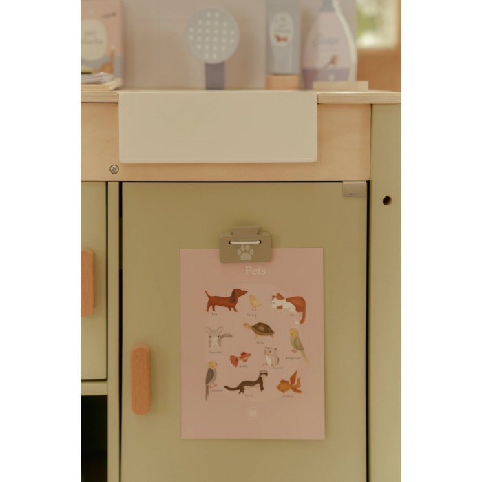 Cabinet veterinar cu accesorii din lemn FSC - Green - Little Dutch Cabinet veterinar cu accesorii din lemn FSC - Green - Little Dutch