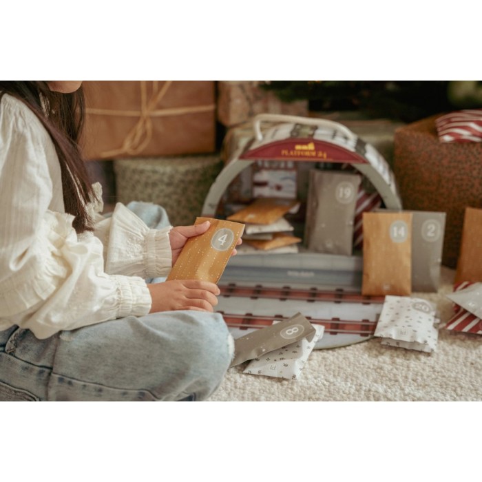 Calendar de Advent  - Gara si trenulet - Little Dutch