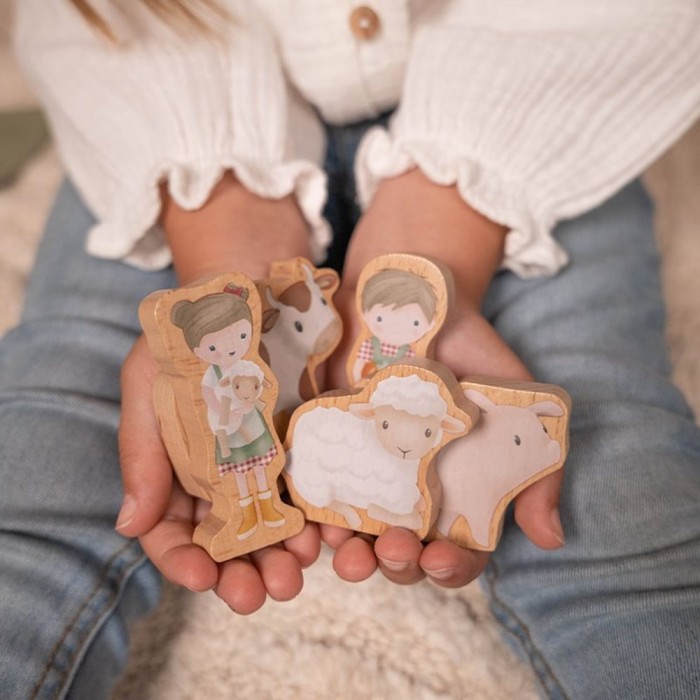 Trenulet cu sine din lemn si accesorii - Little Farm - Little Dutch