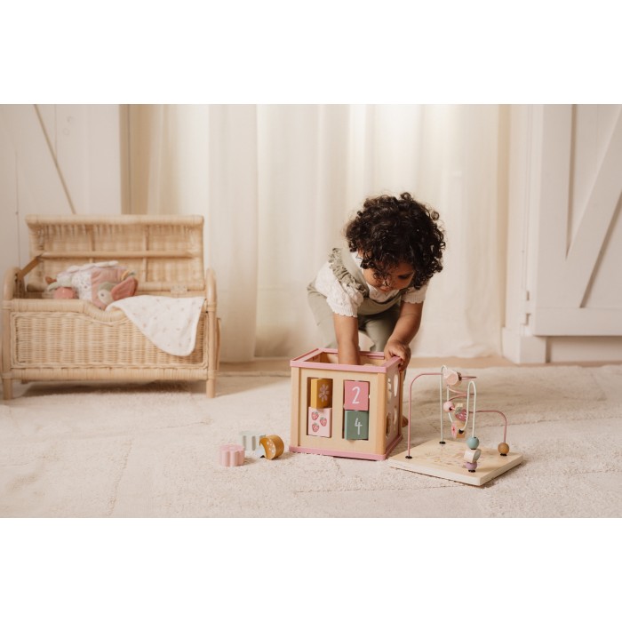 Jucarie din lemn FSC - Cub cu Activitati - Fairy Garden - Little Dutch