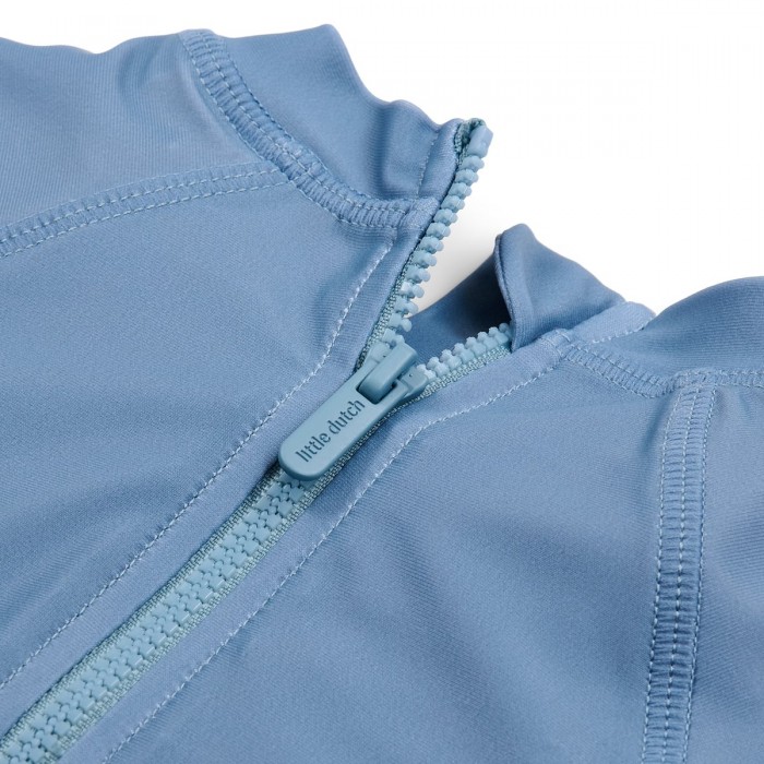 https://www.catenlunasinstele.ro/image/catalog/_PRODUSE/Little Dutch/SS26/bluza-de-inot-cu-maneca-lunga-cu-protectie-uv-40-ocean-blue-CL26030301-1.jpg.jpg