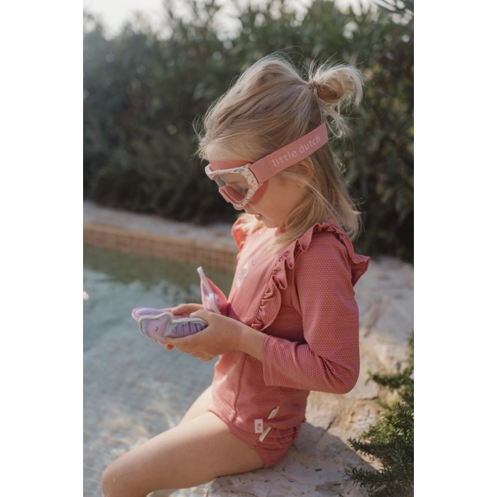 https://www.catenlunasinstele.ro/image/catalog/_PRODUSE/Little Dutch/SS26/chilot-de-baie-cu-volane-dreamy-pink-sparkle-CL26030809-1.jpg