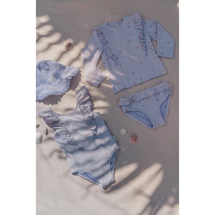 https://www.catenlunasinstele.ro/image/catalog/_PRODUSE/Little Dutch/SS26/chilot-de-baie-cu-volane-dreamy-stripes-CL26030805-1.jpg