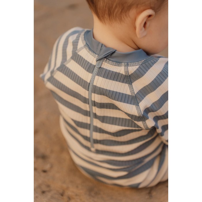 https://www.catenlunasinstele.ro/image/catalog/_PRODUSE/Little Dutch/SS26/costum-de-baie-intreg-cu-maneca-scurta-ocean-blue-stripes-CL26030209-1.jpg