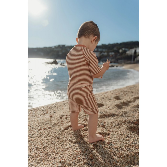 https://www.catenlunasinstele.ro/image/catalog/_PRODUSE/Little Dutch/SS26/costum-de-baie-intreg-cu-maneca-scurta-ocean-brown-stripes-CL26030201-1.jpg