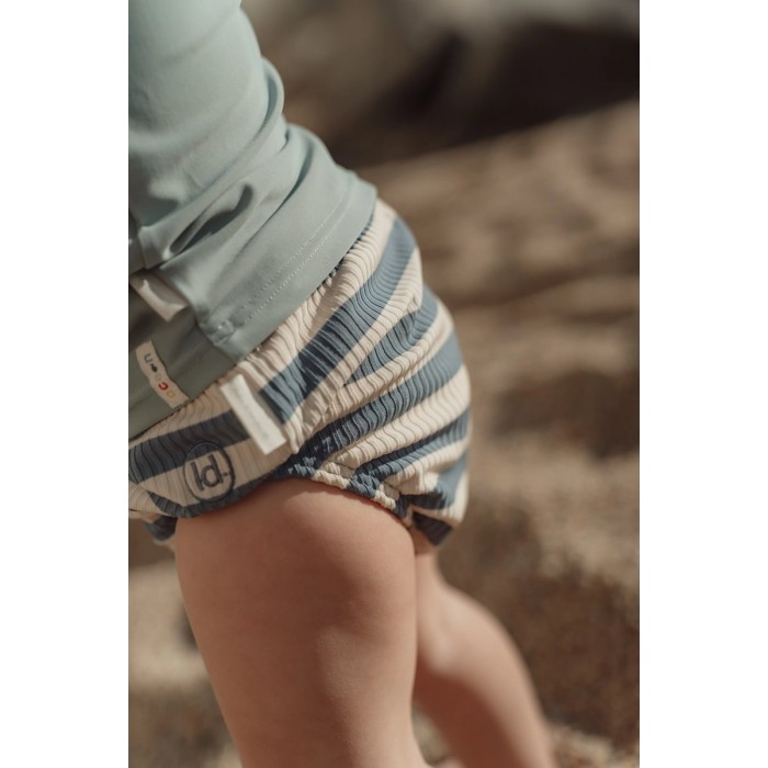https://www.catenlunasinstele.ro/image/catalog/_PRODUSE/Little Dutch/SS26/scutec-de-baie-reutilizabil-ocean-blue-stripes-CL26030605-1.jpg