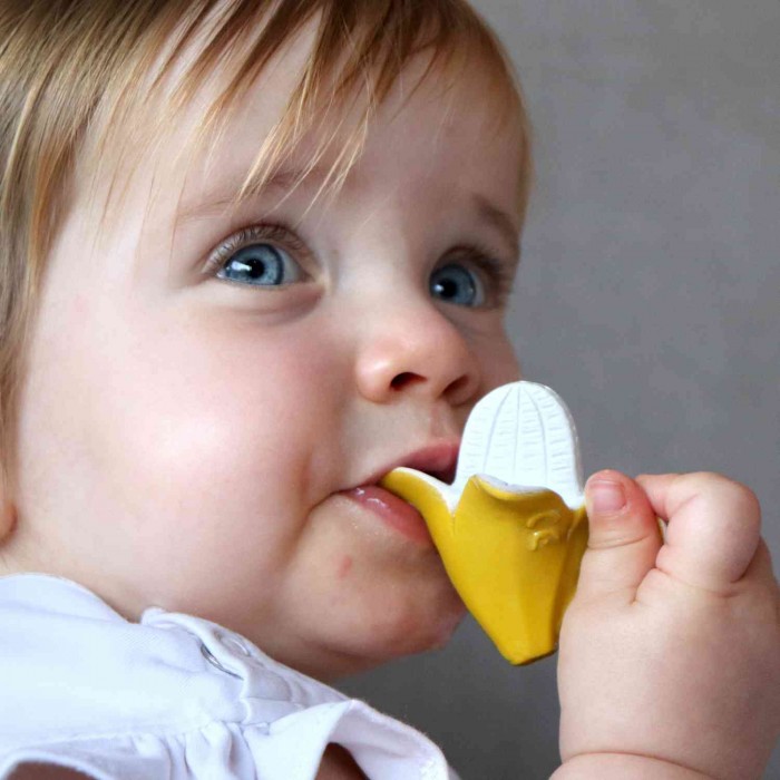 Jucarie de dentitie din cauciuc natural mini - Anita the Bananita - Oli & Carol