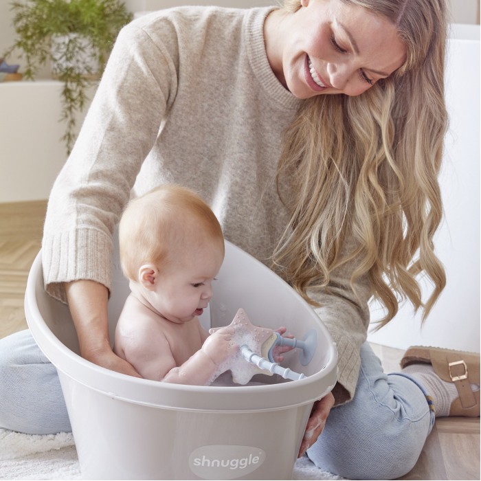 Jucarie senzoriala cu ventuze - Stick ‘n’ Play - Star - Shnuggle