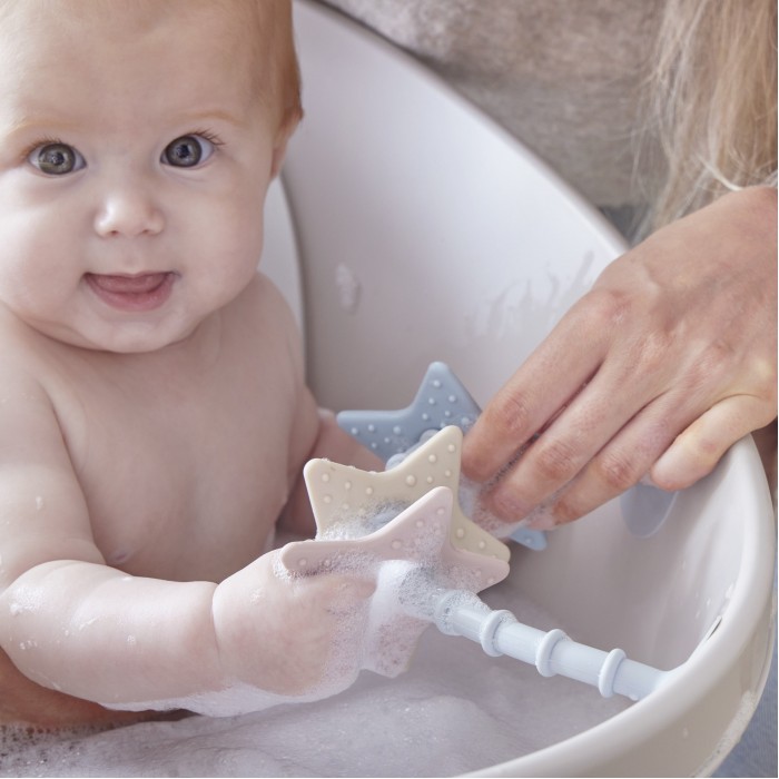 Jucarie senzoriala cu ventuze - Stick ‘n’ Play - Star - Shnuggle